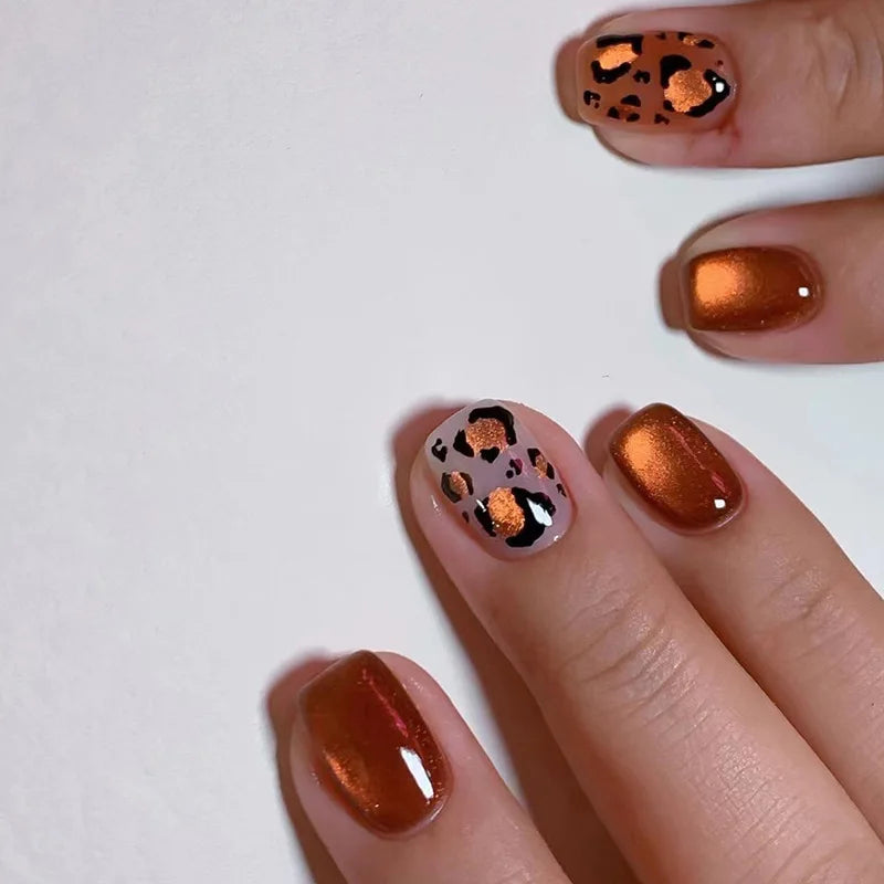 Cat Eye Press-On Nails – Oval or Square Shape | Glossy Gradient