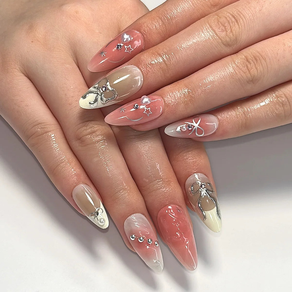 24pcs Baroque Style False Nails with Gold Moon Star Design Almond Fake Nail Patches Wearable Heavy Metal French Press on Nails