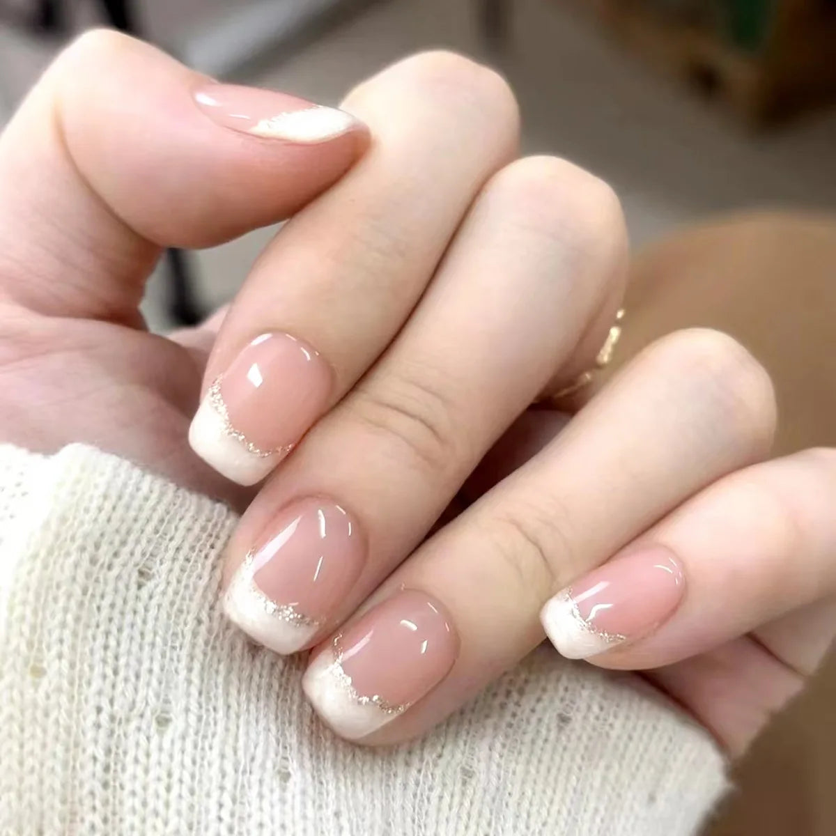 24Pcs Yellow Simple False Nails Short Coffin Art Artificial with French Design Wearable Fake Nails Full Cover Press on Nail Tips