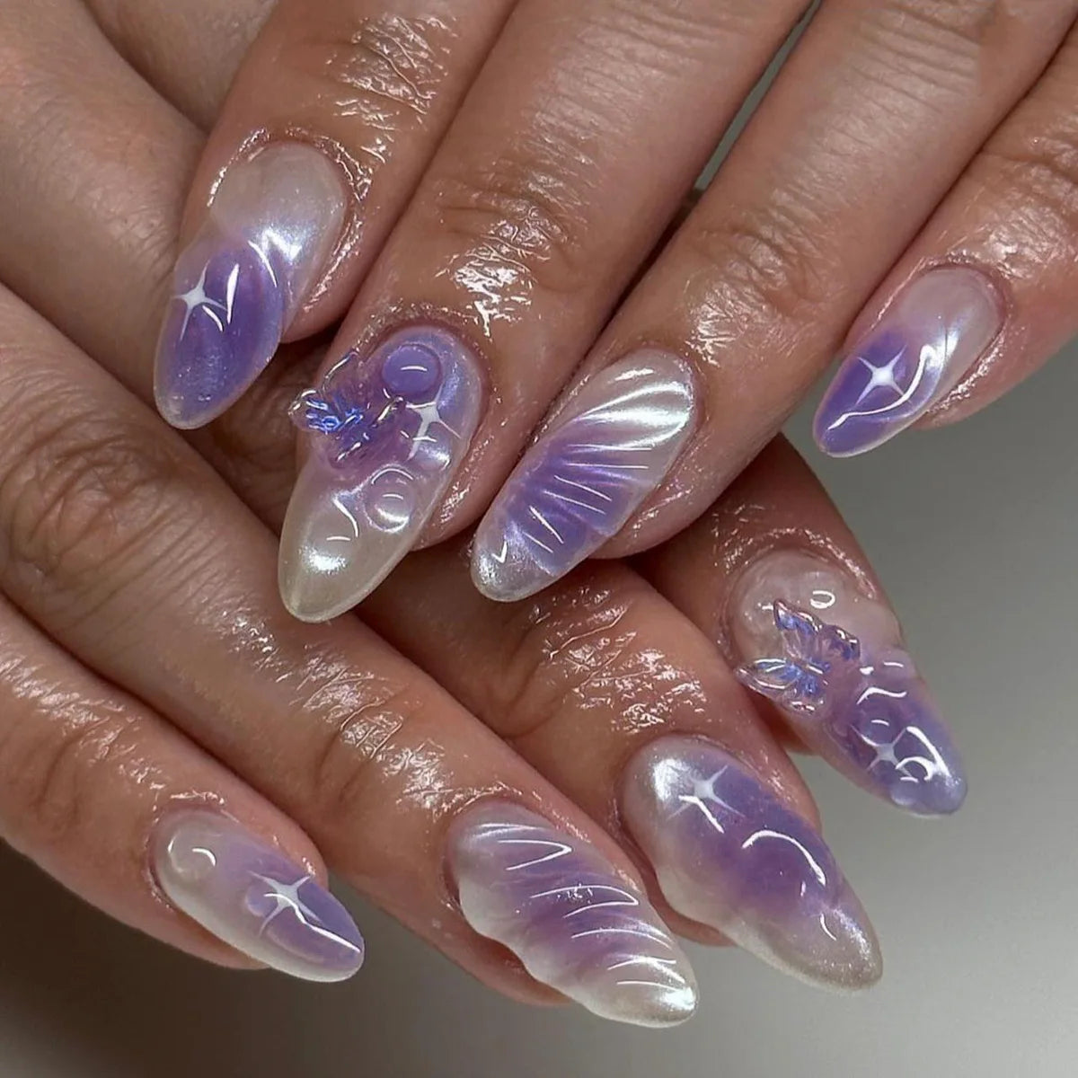 24pcs Baroque Style False Nails with Gold Moon Star Design Almond Fake Nail Patches Wearable Heavy Metal French Press on Nails