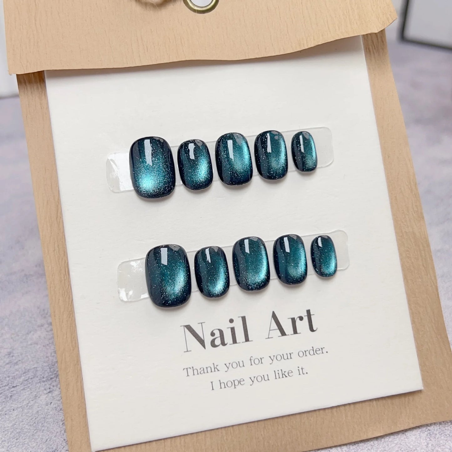 Handmade Cat-eye Press on Nails Short False Nails Full Cover Stick on Nail Tips Artificial Reusable Fake Nails for Women